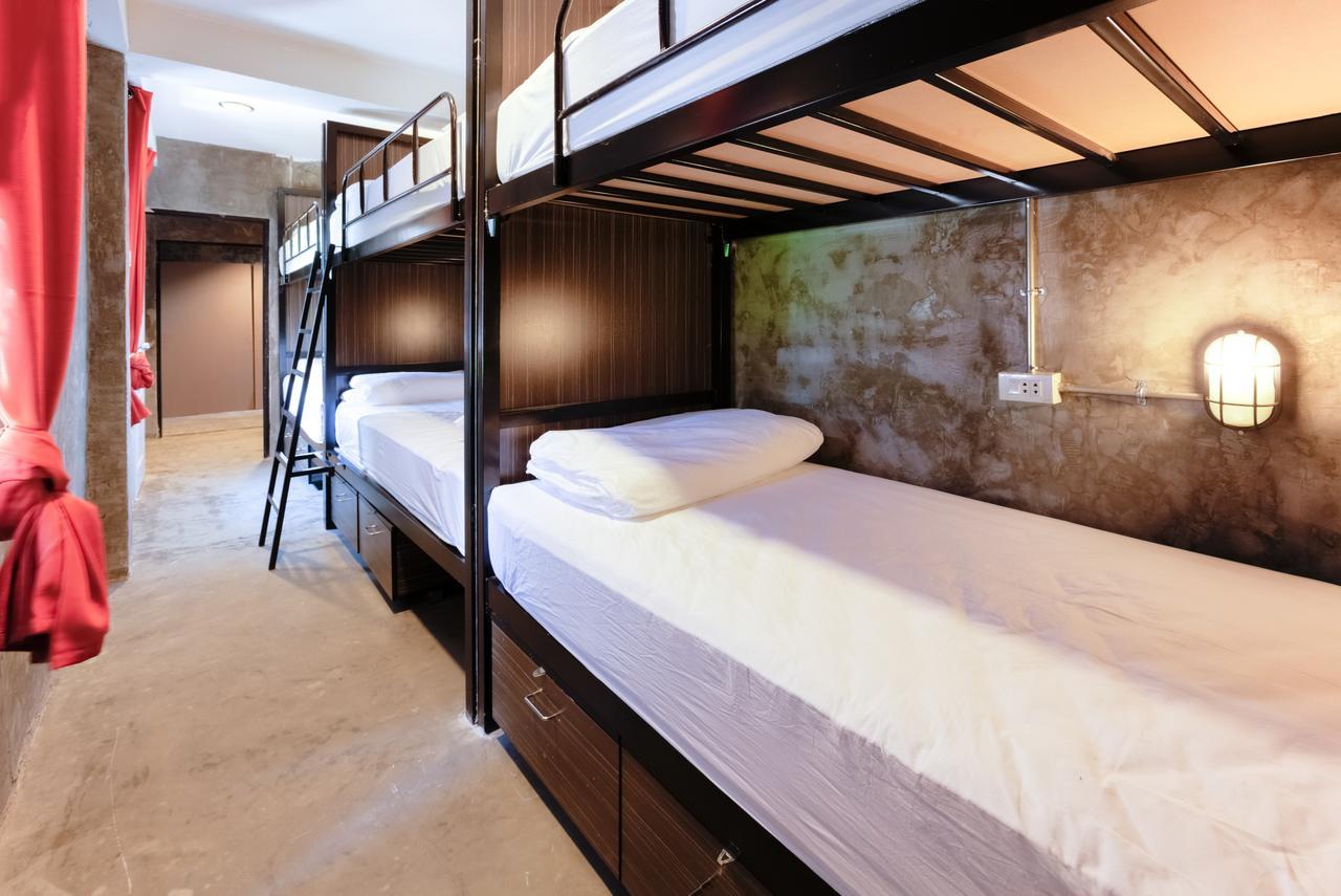 Hostel Revolution Asoke Bangkok