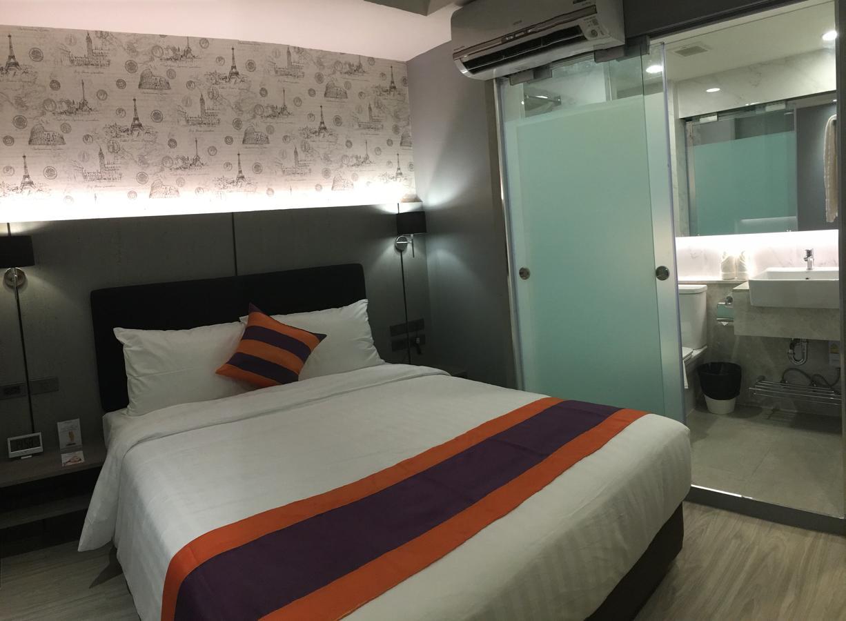 Hotel Ekamai 3*