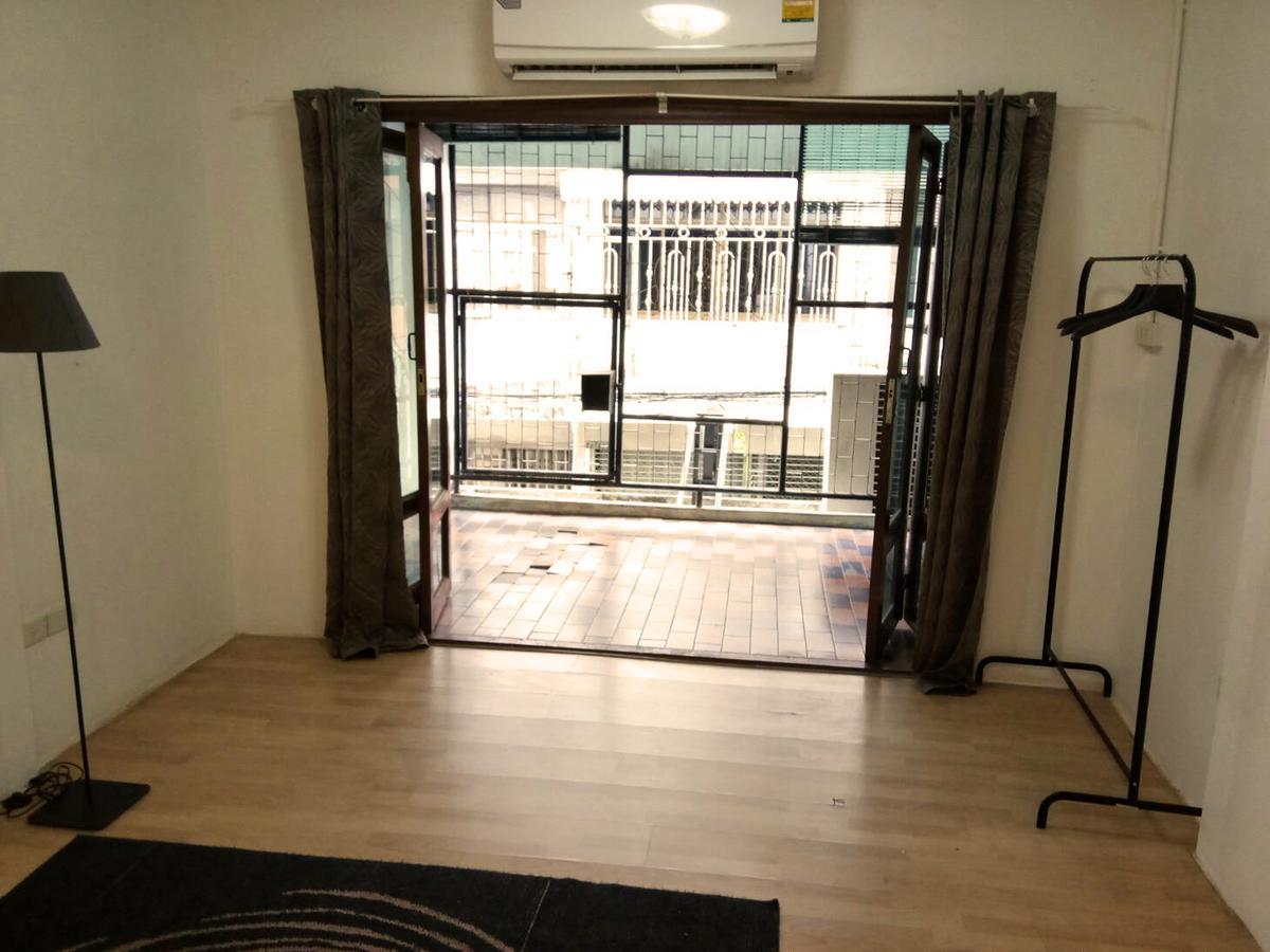 Guest house Once In With Me Bangkok