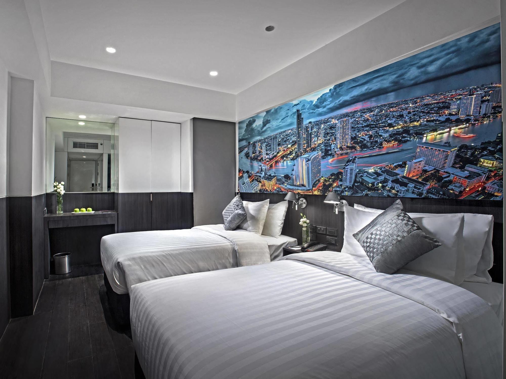 Galleria 12 Sukhumvit By Compass Hospitality Hotel