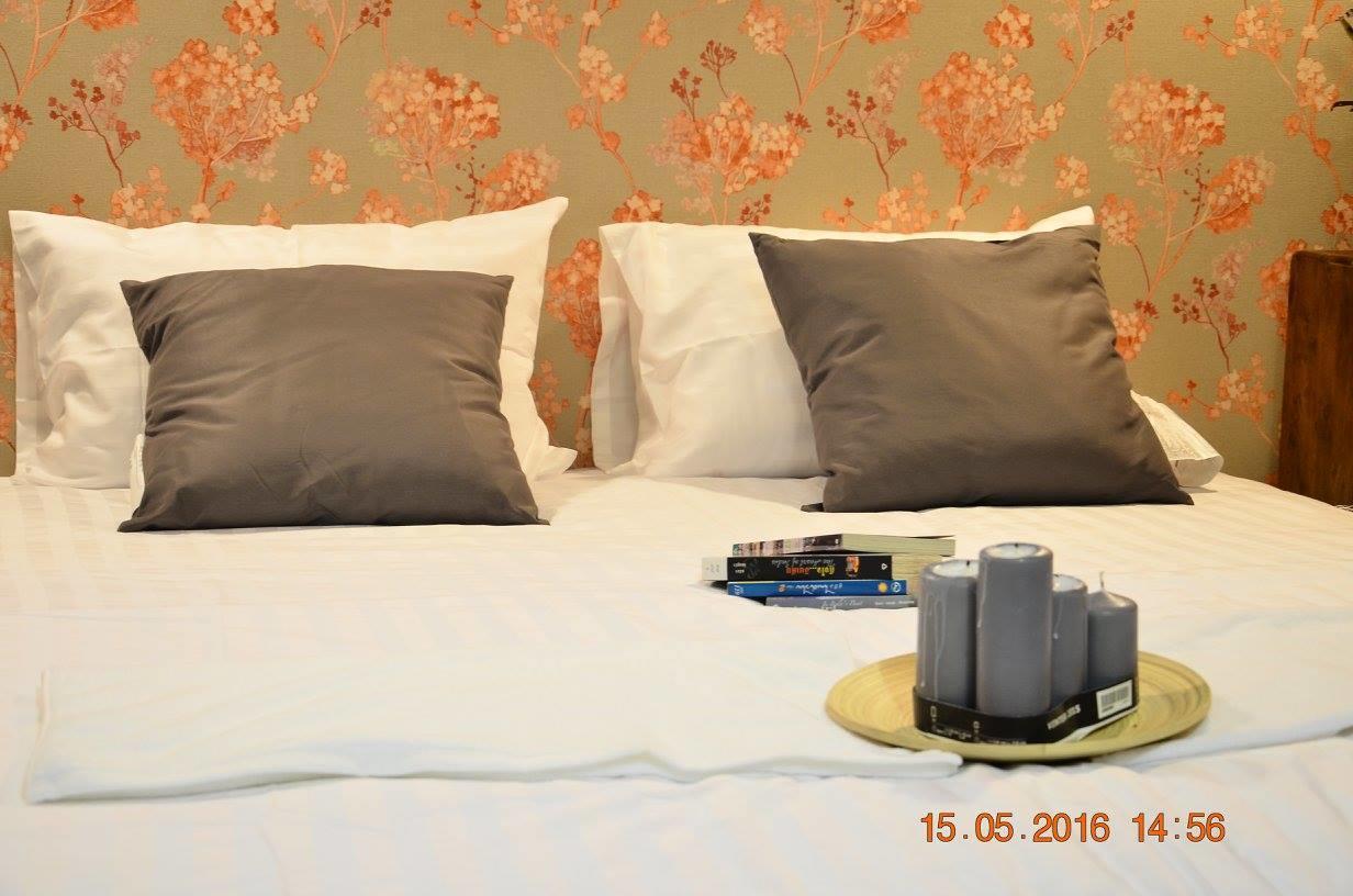 Hostel Goodfellas Thong Lo #check In Time Needed# Bangkok