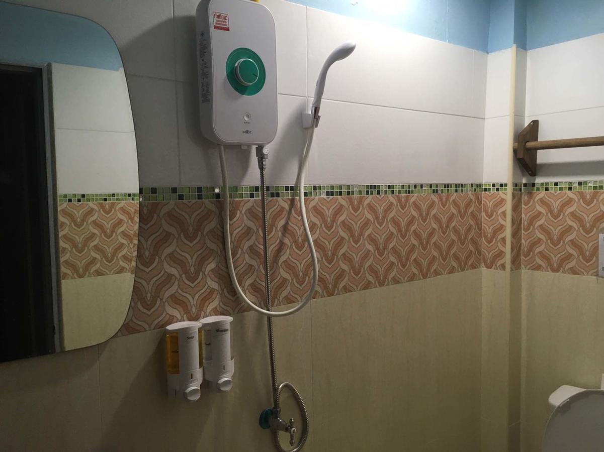 Hostel Zleep63 *