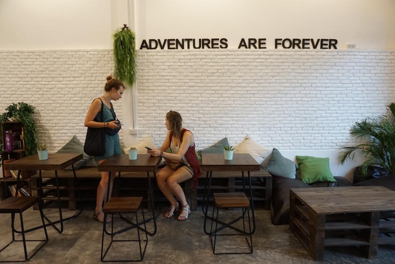 Krit Hostel *
