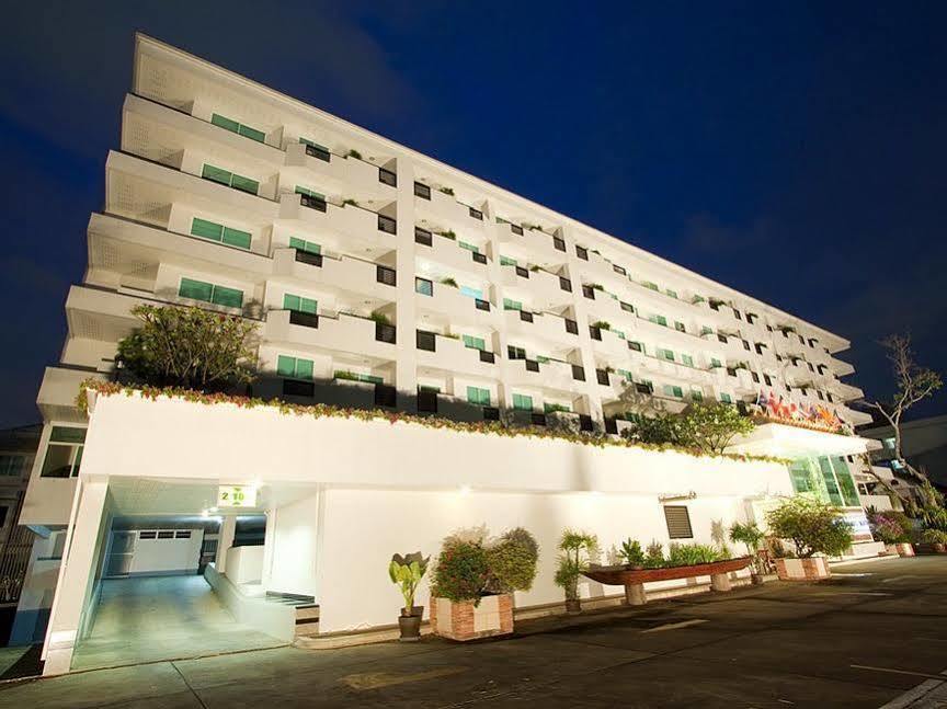 Aparthotel Laurel 3*