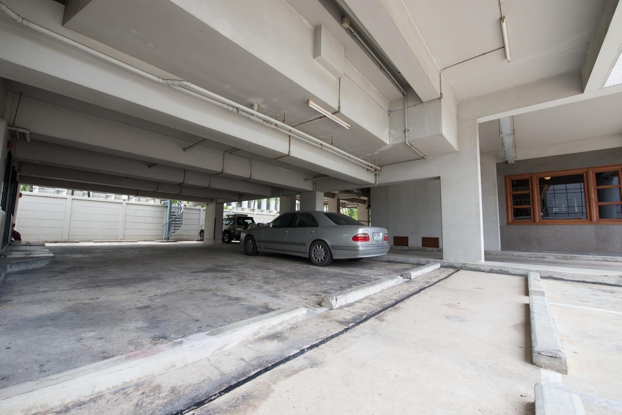 Baan Pratoom Aparthotel