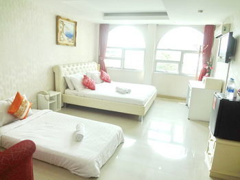 Diamond Silom