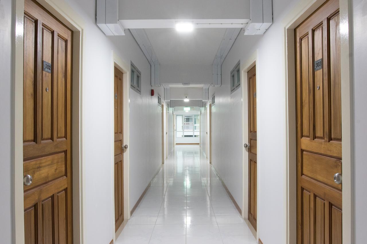 Jr Mansion On Nut Soi 25 Aparthotel