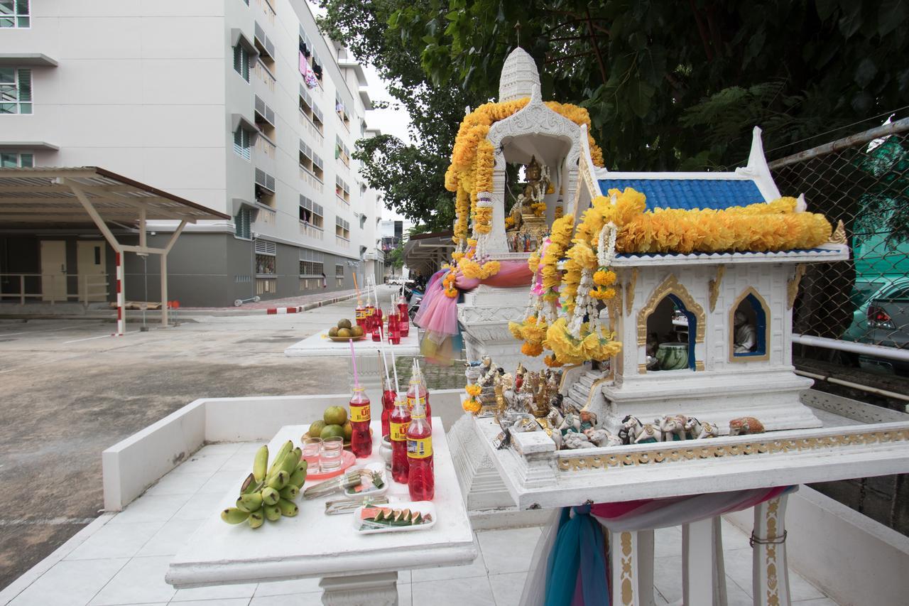 Aparthotel Jr Mansion On Nut Soi 25 Bangkok
