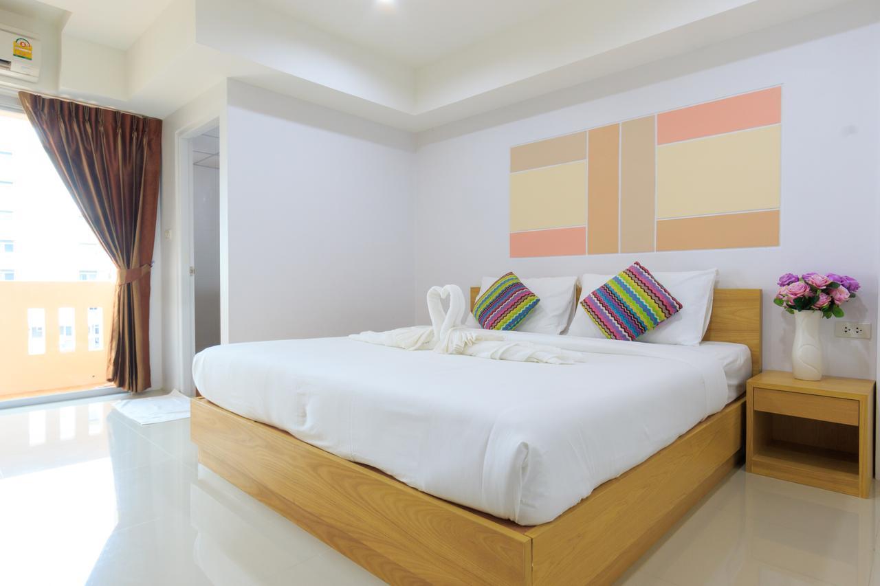 Jr Mansion On Nut Soi 25 Bangkok