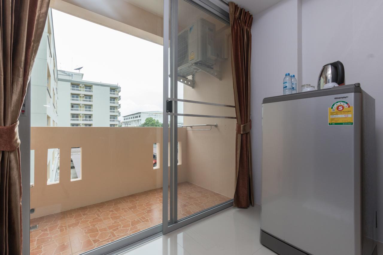 Aparthotel Jr Mansion On Nut Soi 25 Bangkok