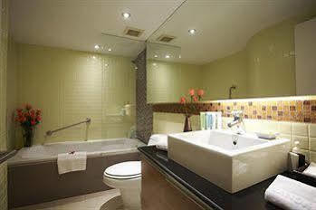 Chin House Luxurious Bangkok