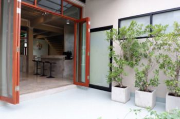 Home'81 Gasthof Bangkok