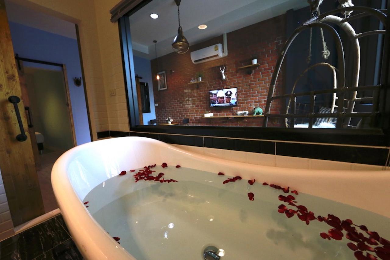 Adagio Hotel 3*