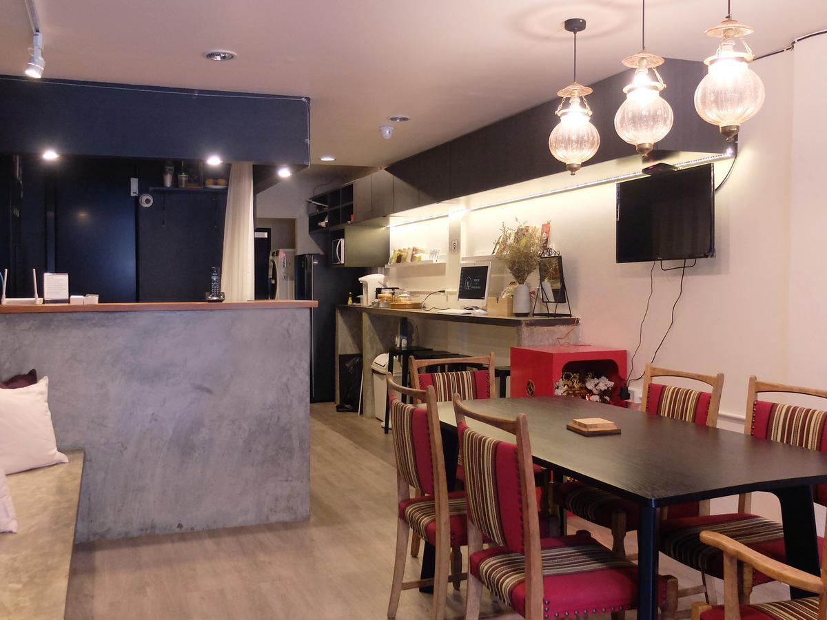 House Of Phayathai Hostel