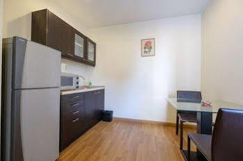 Apartment Chadvara Place *