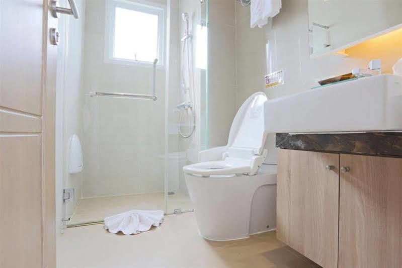 Hotel V Serviced 4*