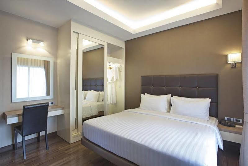 Hotel V Serviced 4*