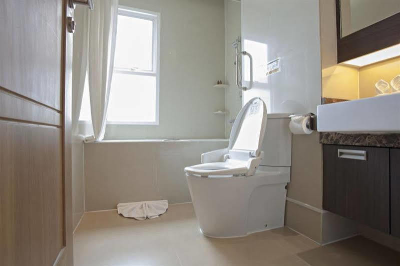 Hotel V Serviced 4*
