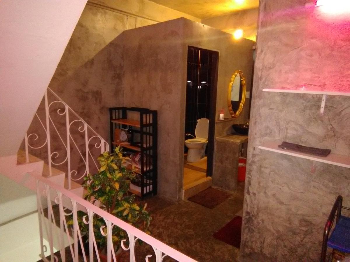 Guest house Upside Space