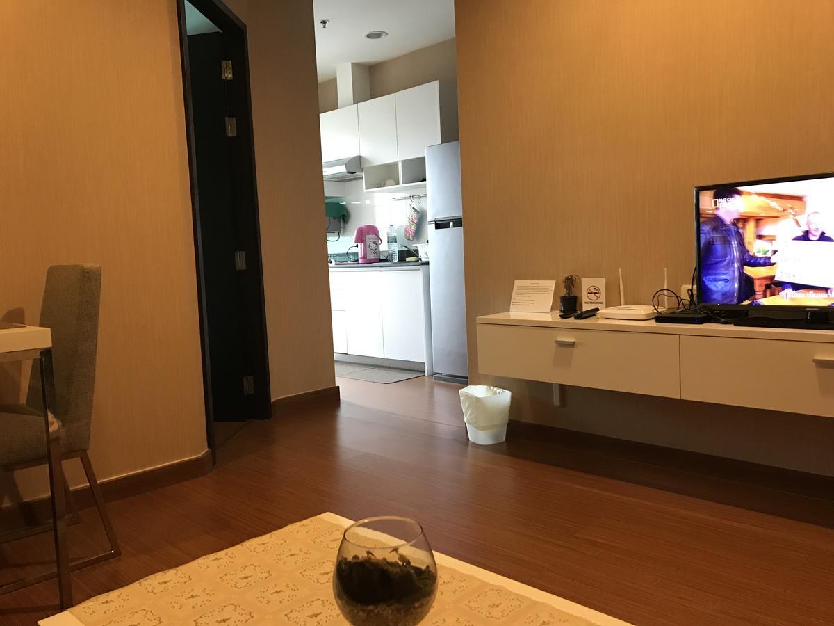 Diamond Sukhumvit Phra Khanong Apartment *