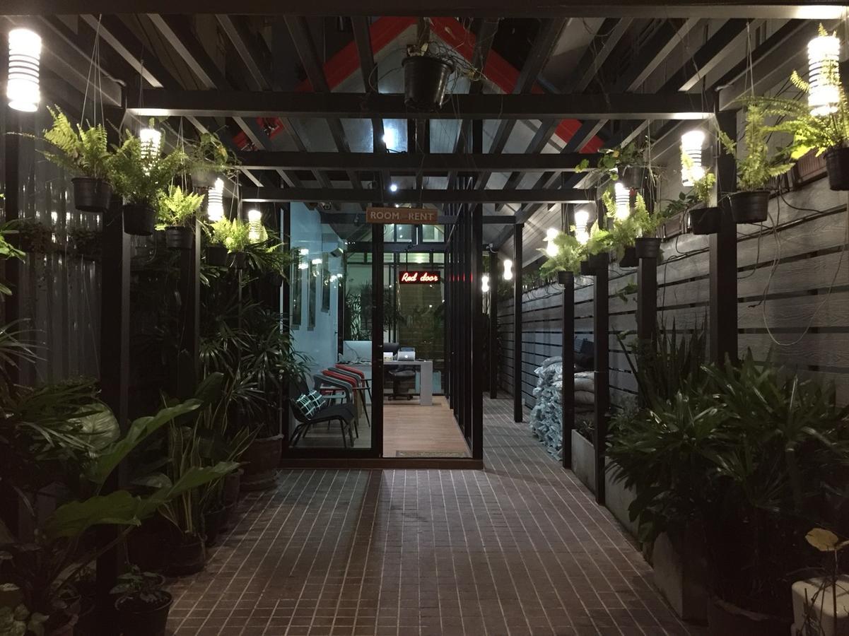Red Door Samsen Hotel, 3* Banguecoque