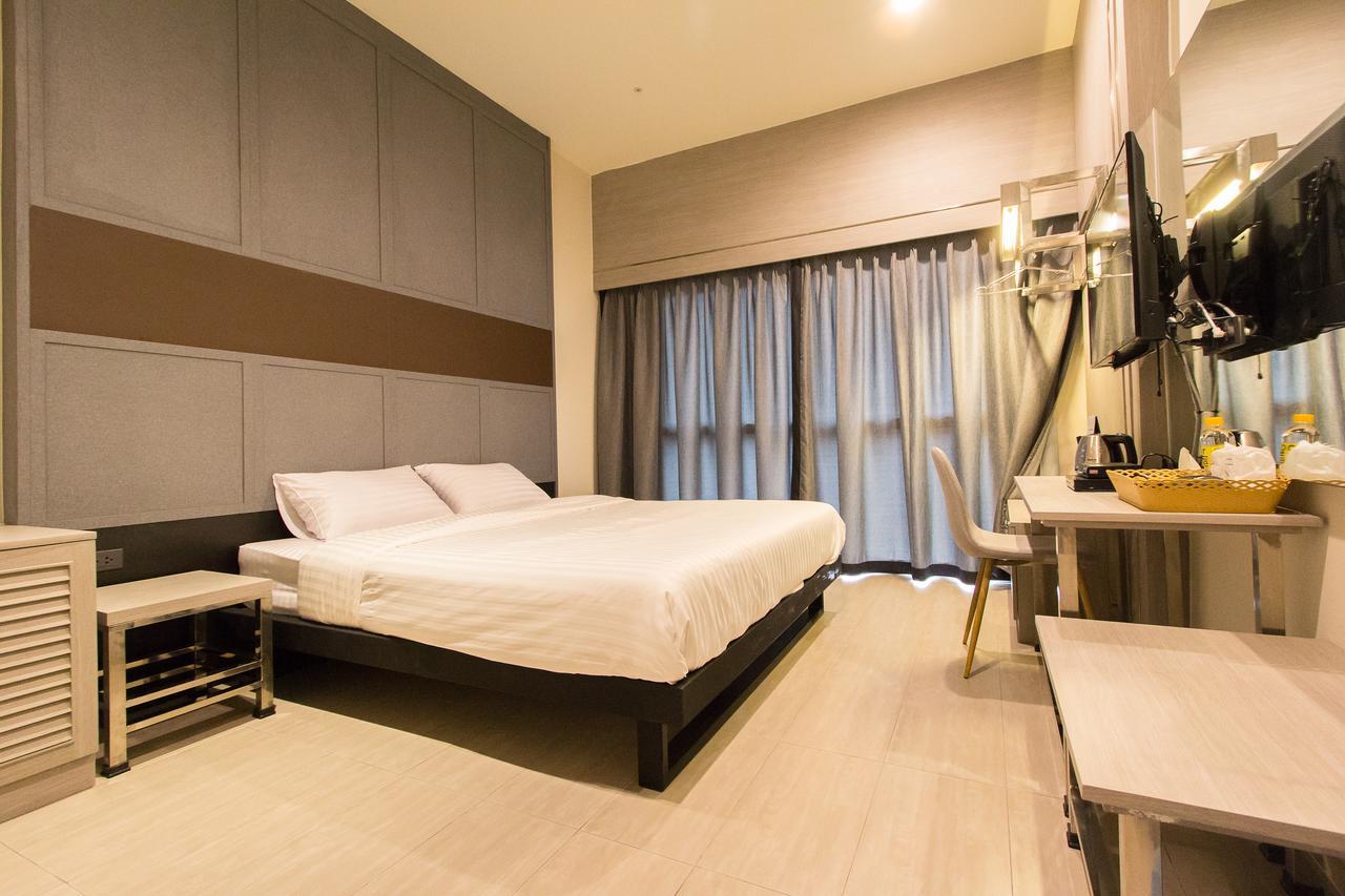Lazy Sunday Hostel *