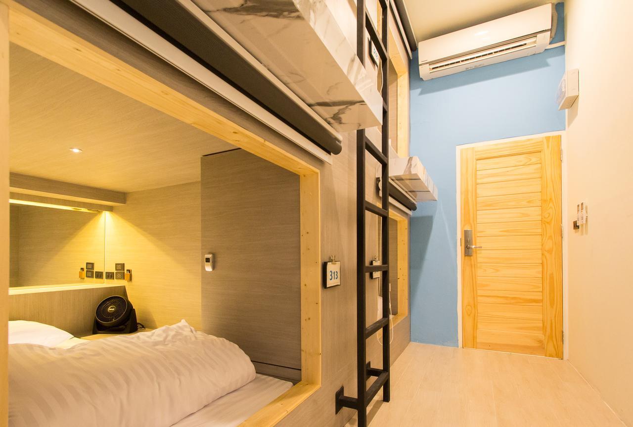 Hostel Lazy Sunday Bangkok