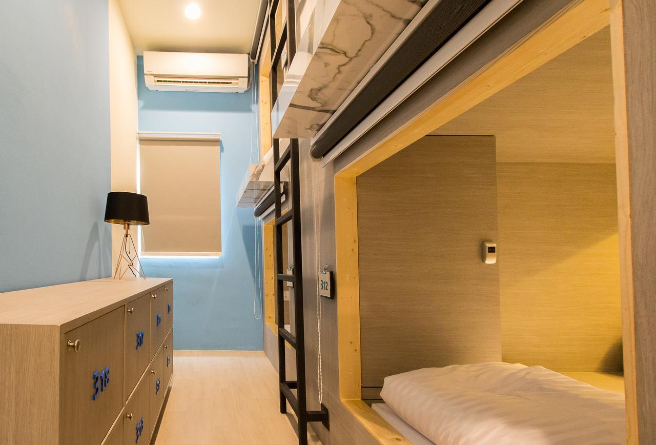 Lazy Sunday Hostel Bangkok