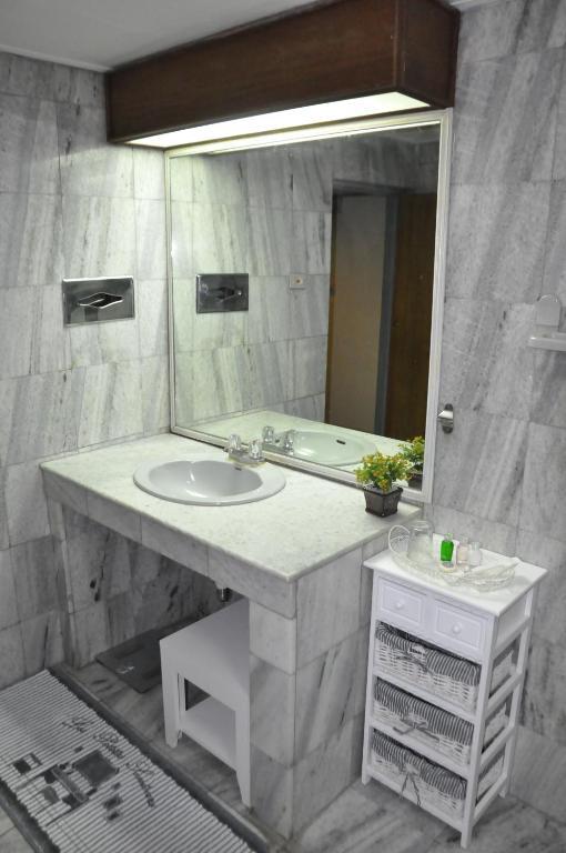 Trocadero Hotel 3*
