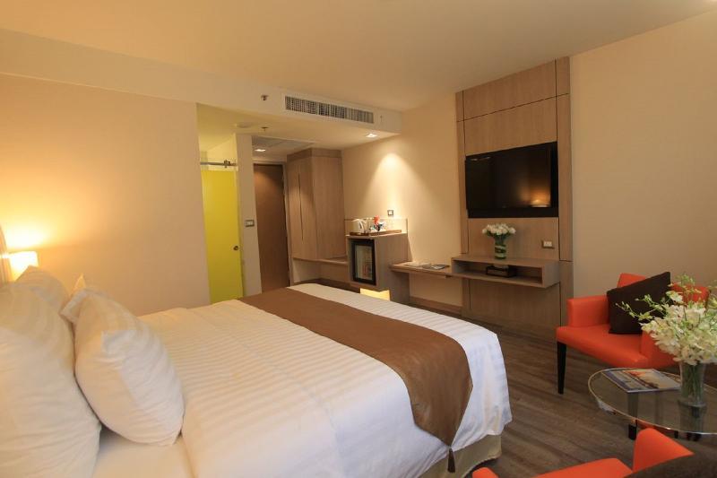 Midtown Hotel 4*
