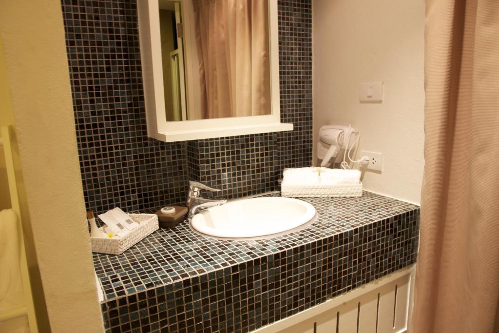 The Phoenix - Suvarnabhumi Airport Hotel 3*