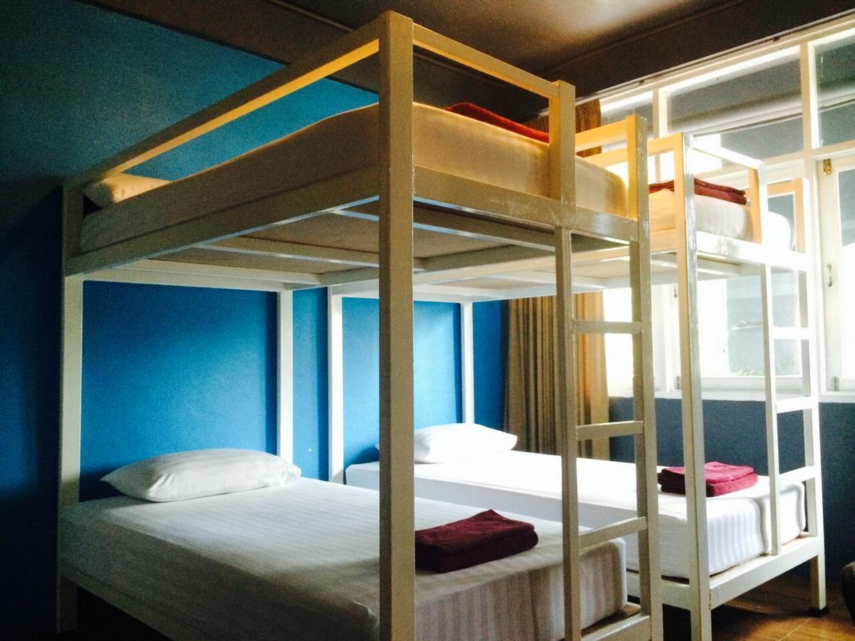 Loft Suanplu Hostel *