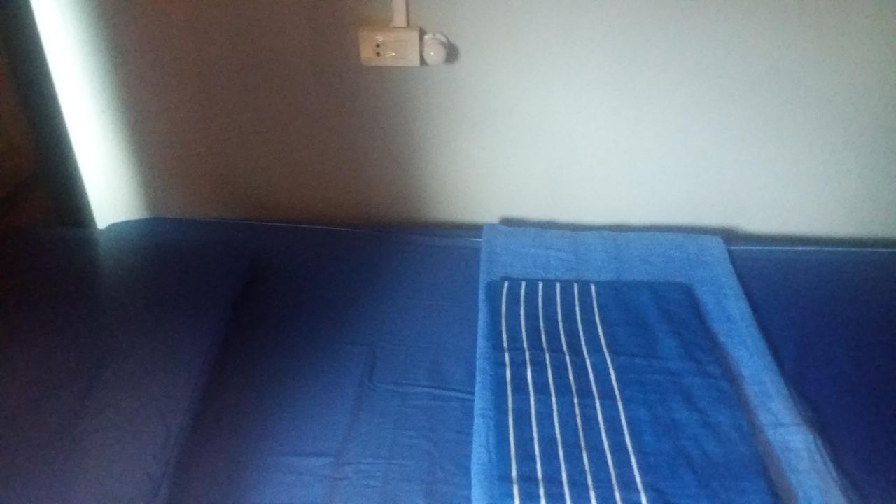 Q6 At 6 Hostel