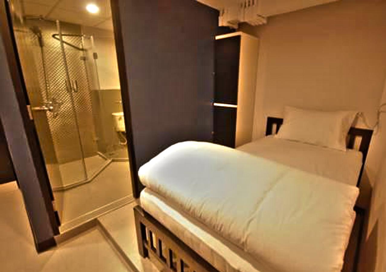 The Blocks Sukhumvit 10 Hostel Bangkok