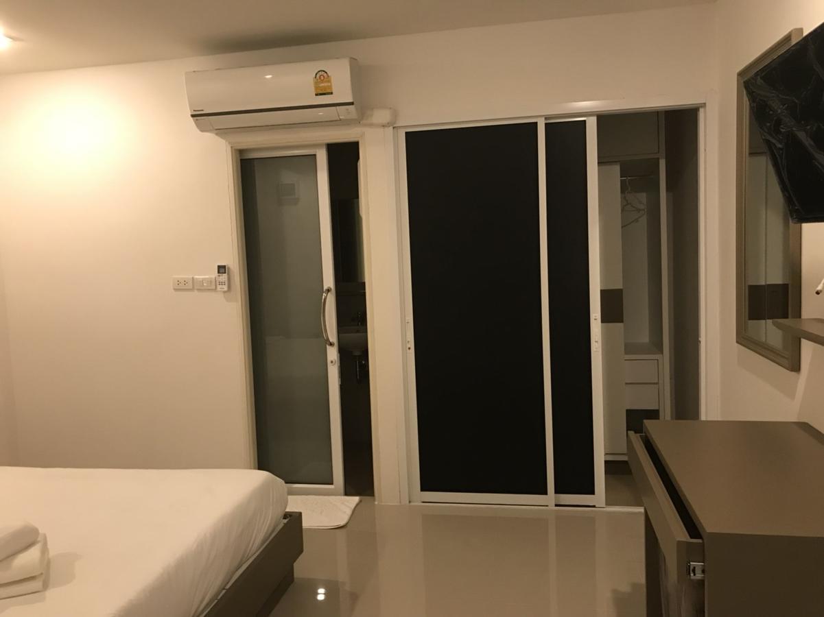 S.e.t Thanmongkol Guest house