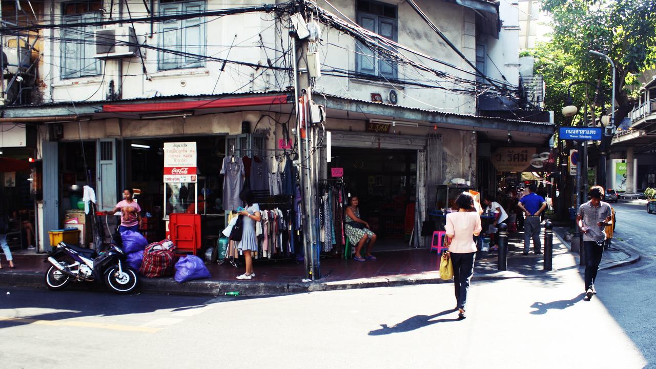 Tkt's Row House * Bangkok