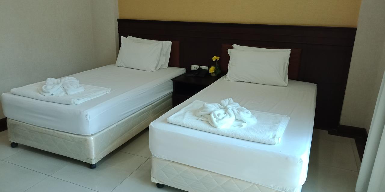 Hotel Arsarom & Bangkok