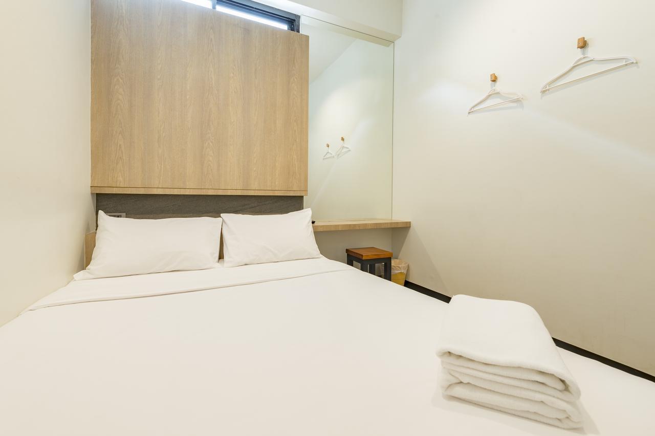 Albergue T @ Victory Monument