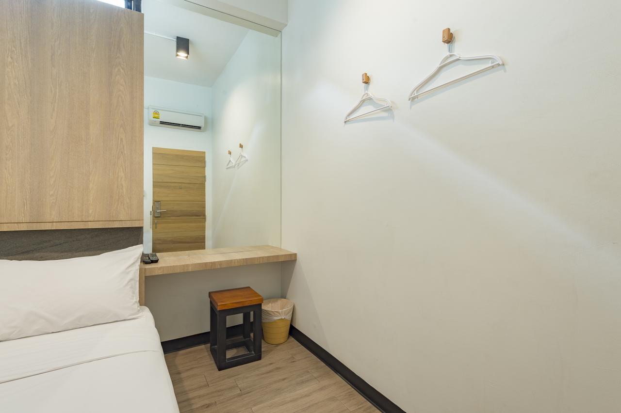 Albergue T @ Victory Monument Banguecoque