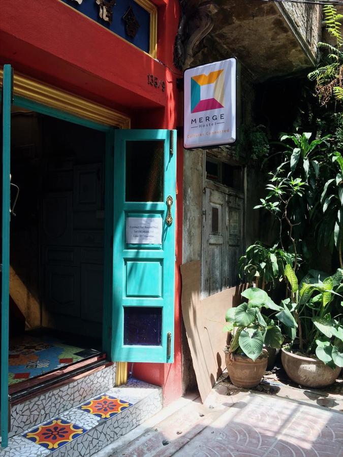 Stash Hostel *