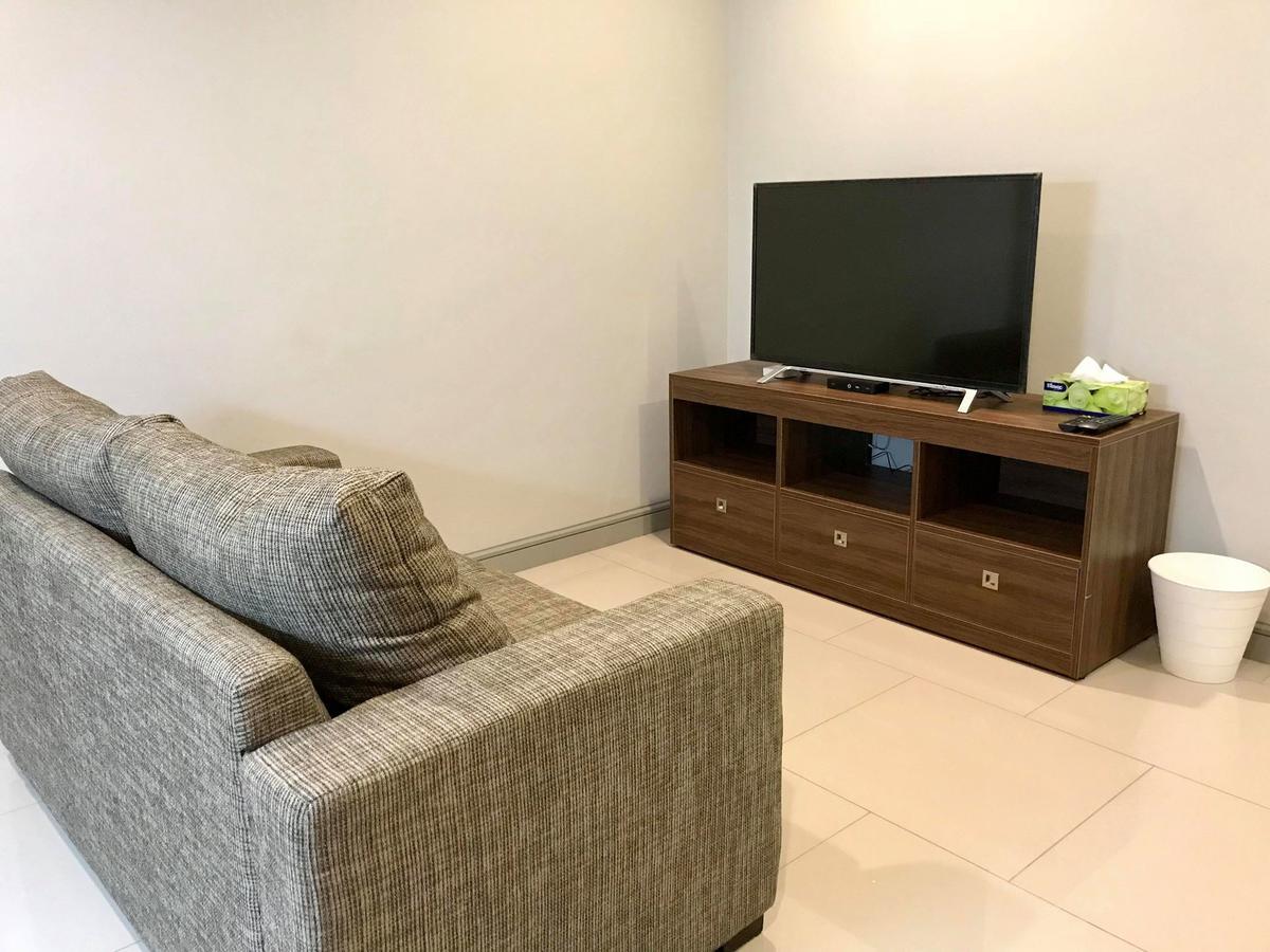 Baan Neeracha Aparthotel