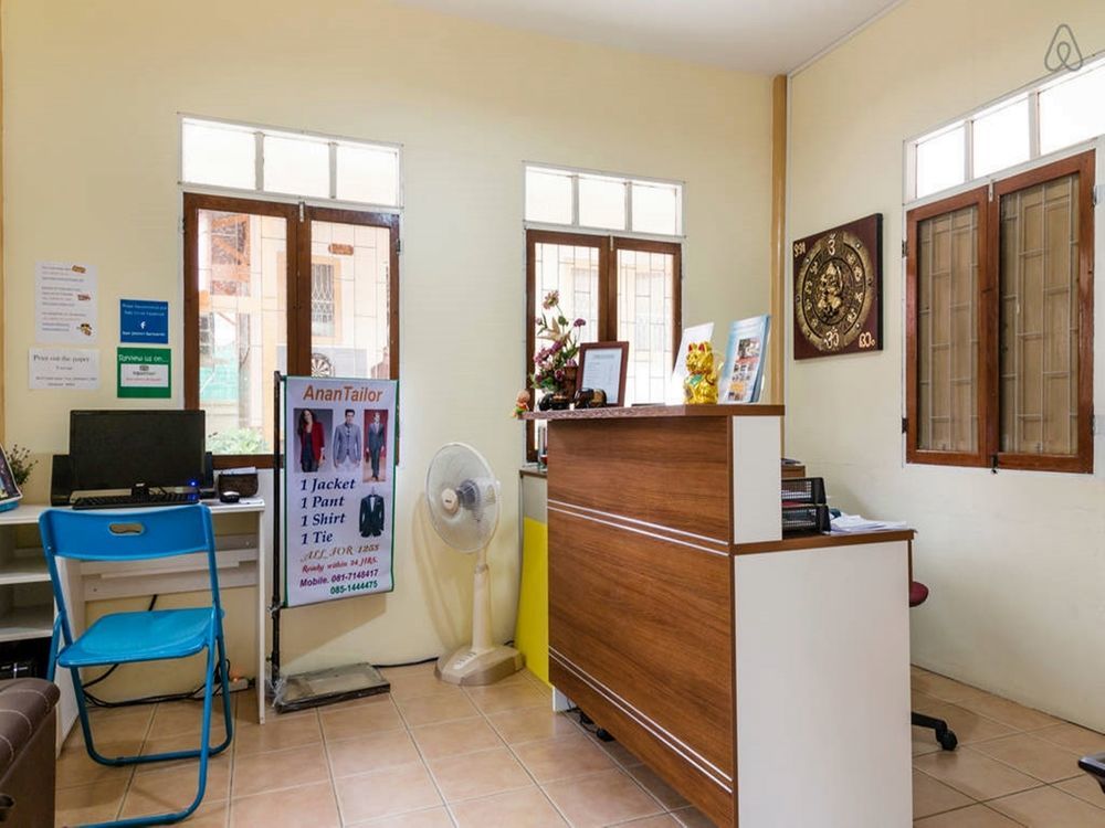 Private - Pool & Garden - Family Friendly - Center