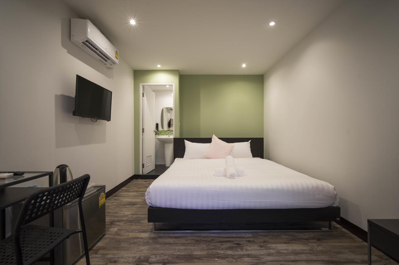 Hotel V - Mrt Huai Khwang Bangkok