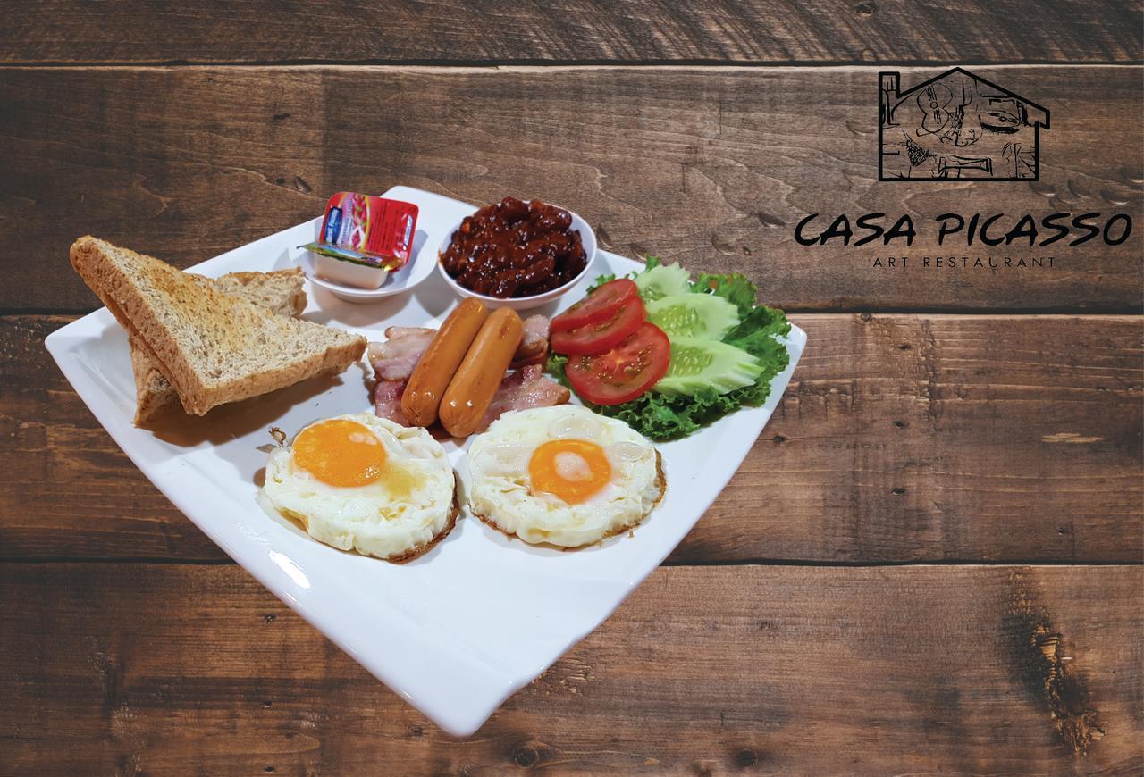 Casa Picasso Near Chabad House