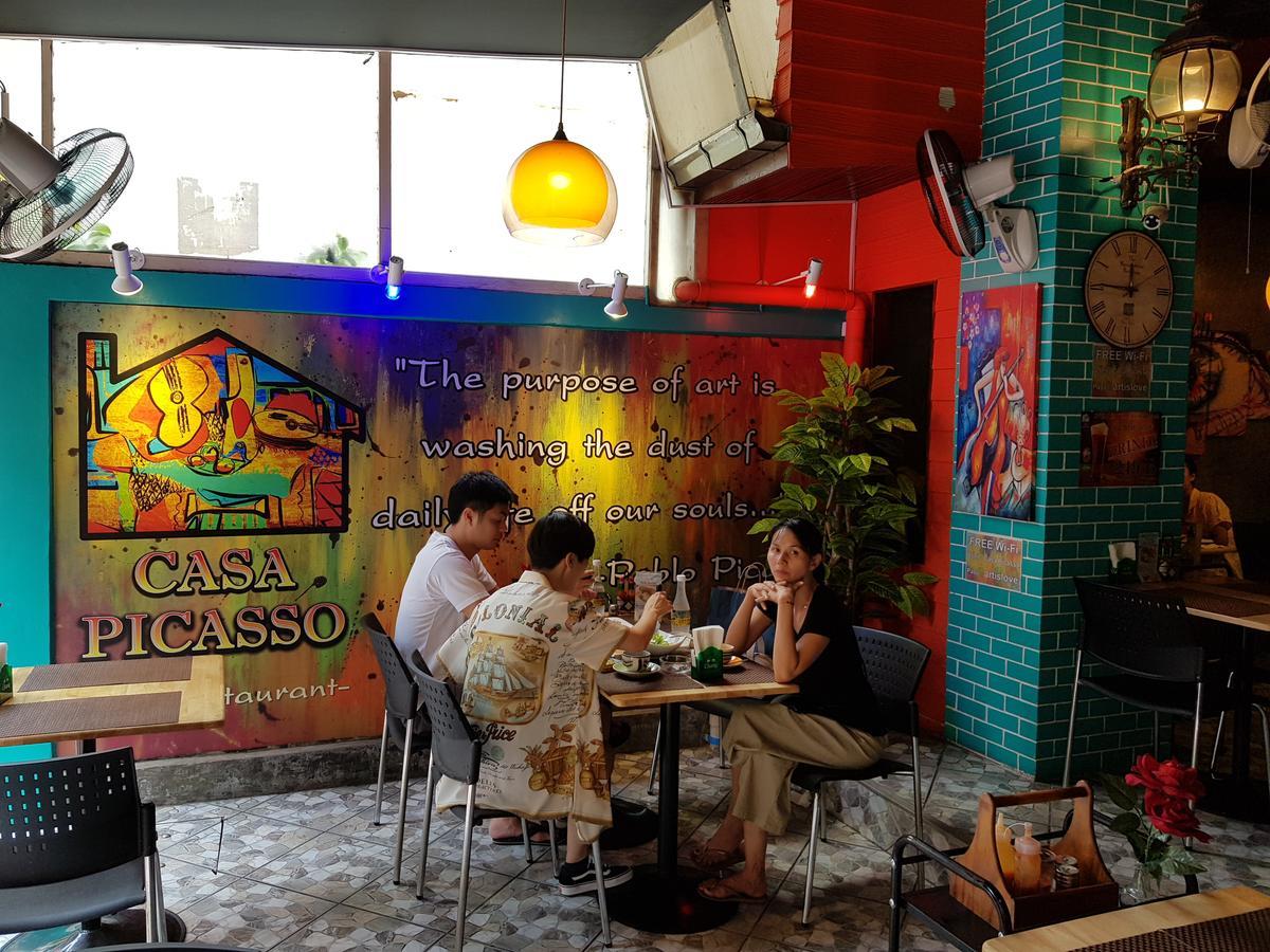 Hotel Casa Picasso Near Chabad House