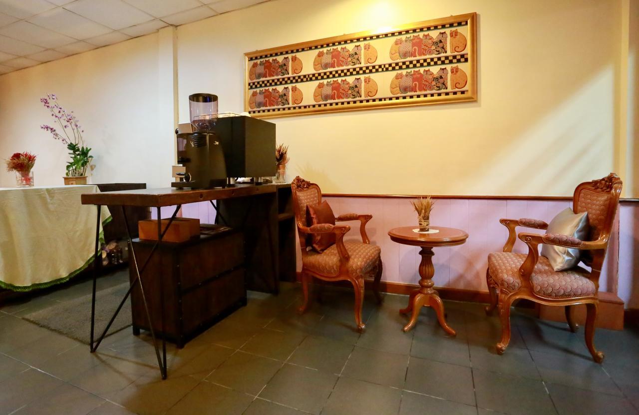 Travel Surawong (adults Only) Hotel