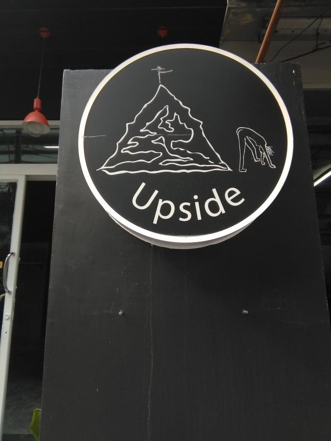 Guest house Upside Space *