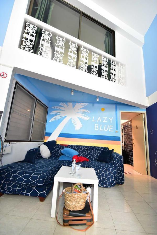 Lazy Blue House Capsule hotel