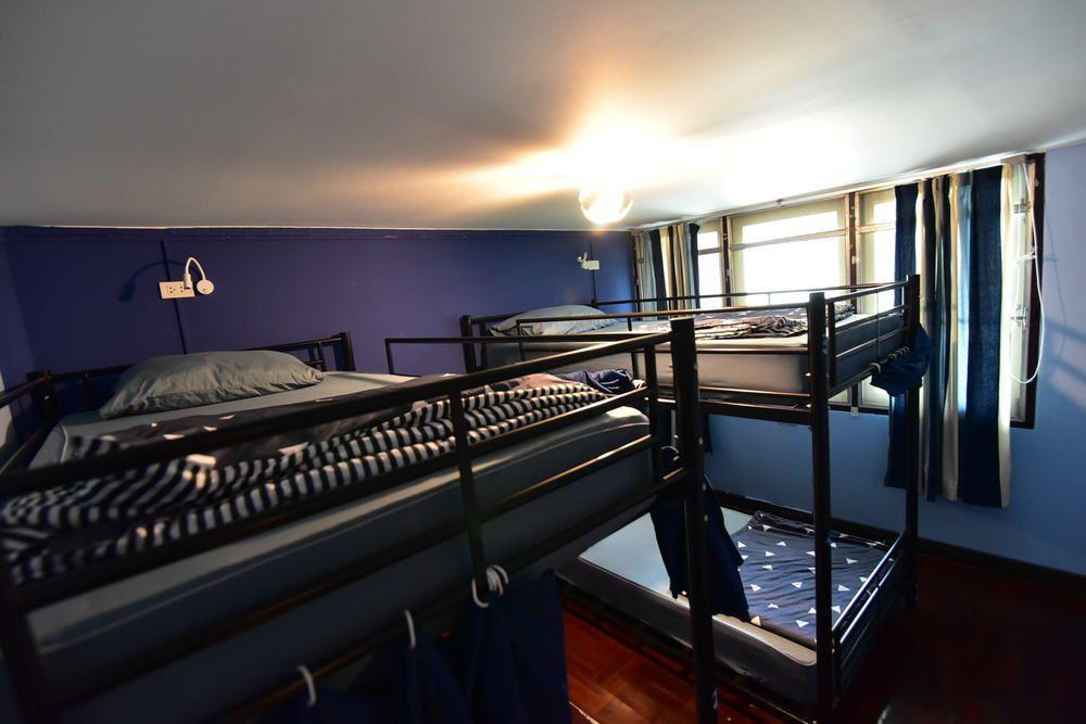 Lazy Blue House Capsule hotel
