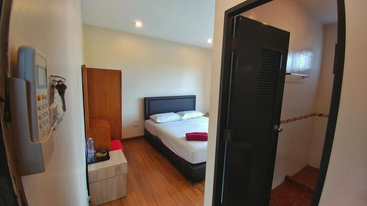 Four Sons Village 2* Bangkok